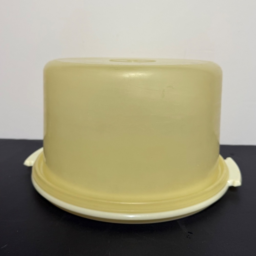 Vintage Tupperware 683-1 Cake Taker Carrier Dome & Base Almond Round 12" Locking